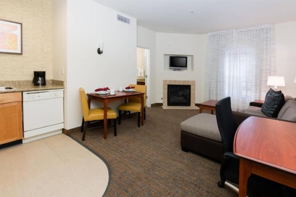 Residence Inn by Marriott Baton Rouge near LSU image 11